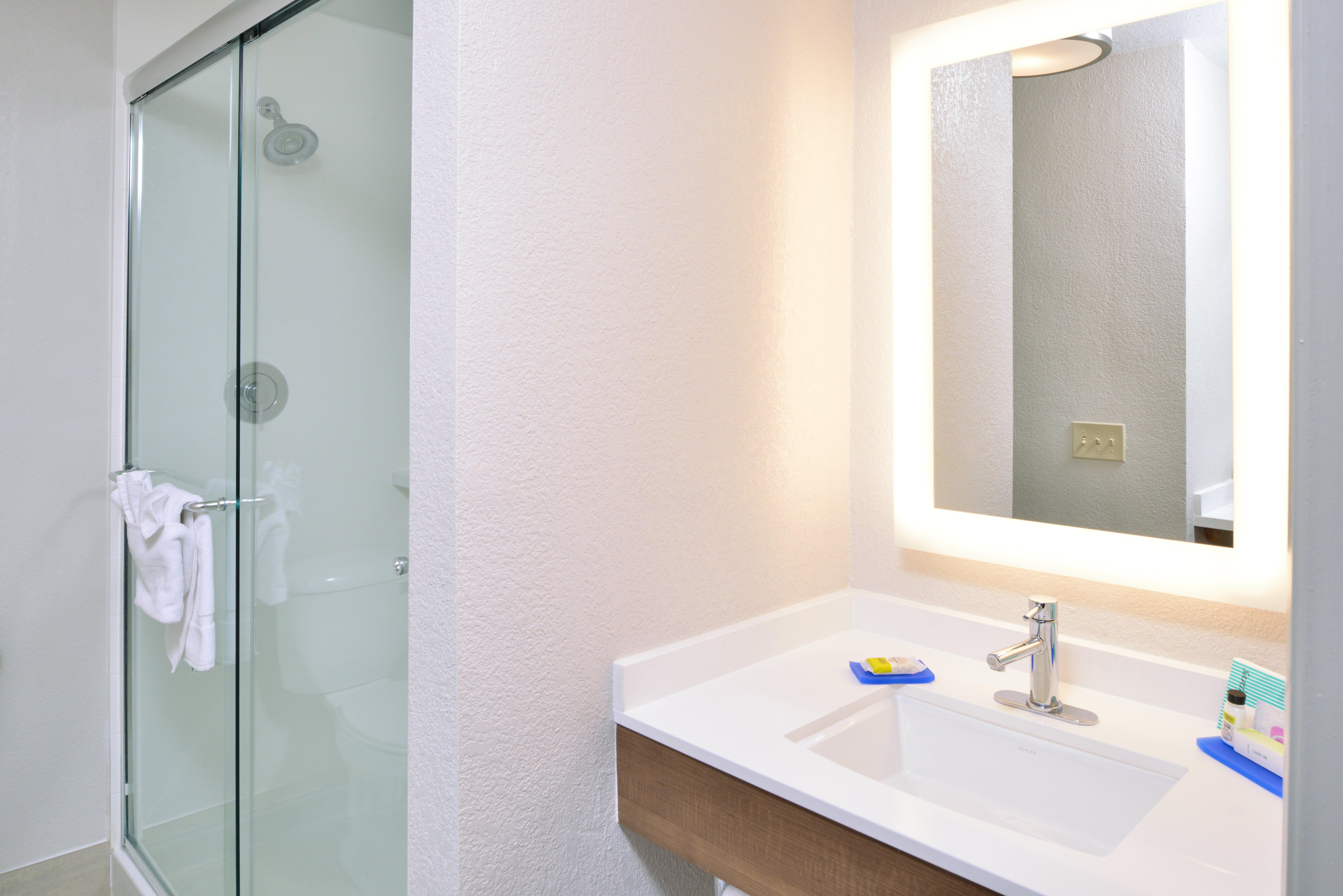 Holiday Inn Express Hotel & Suites Arcata/Eureka-Airport Area By Ihg McKinleyville Exteriör bild