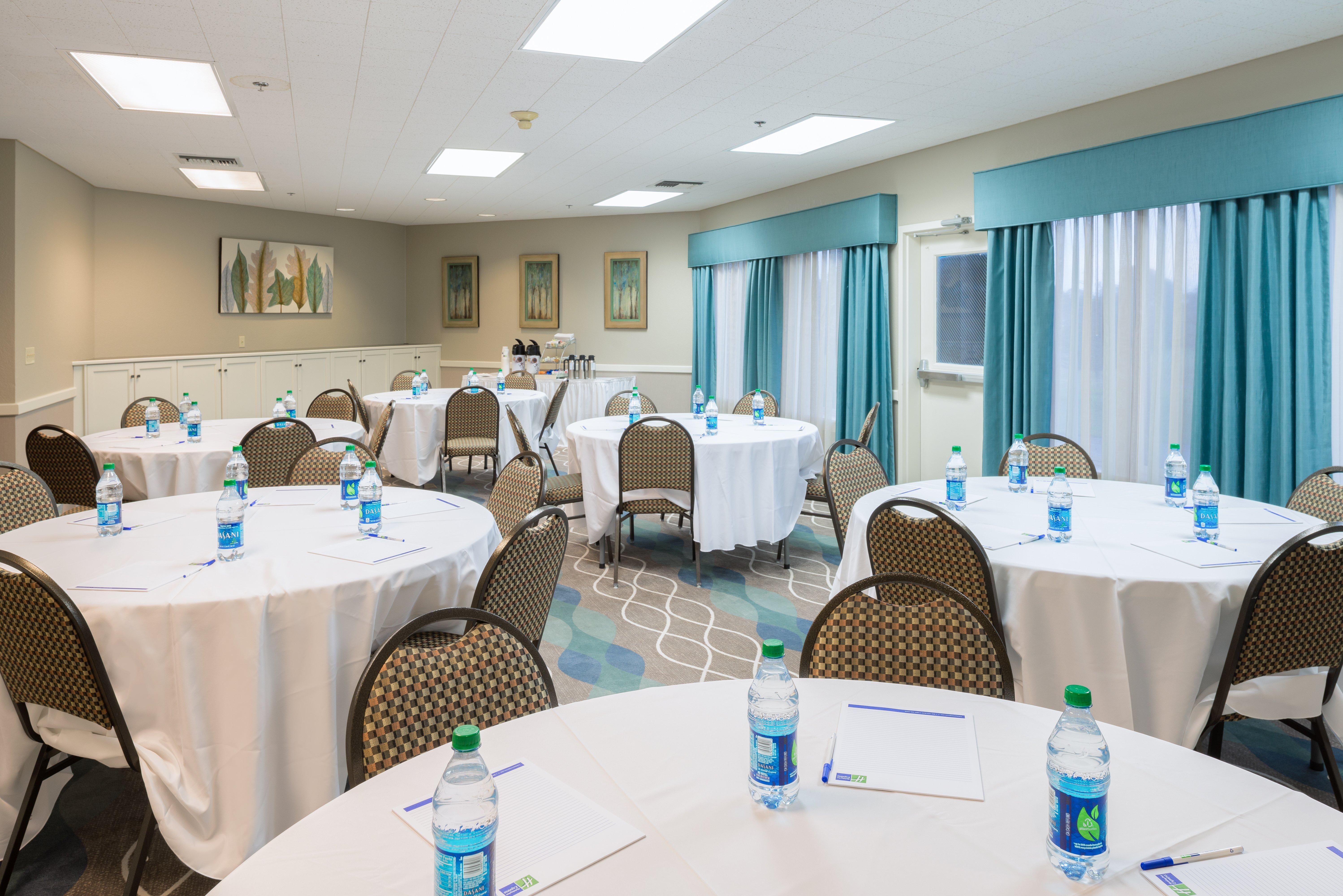 Holiday Inn Express Hotel & Suites Arcata/Eureka-Airport Area By Ihg McKinleyville Exteriör bild