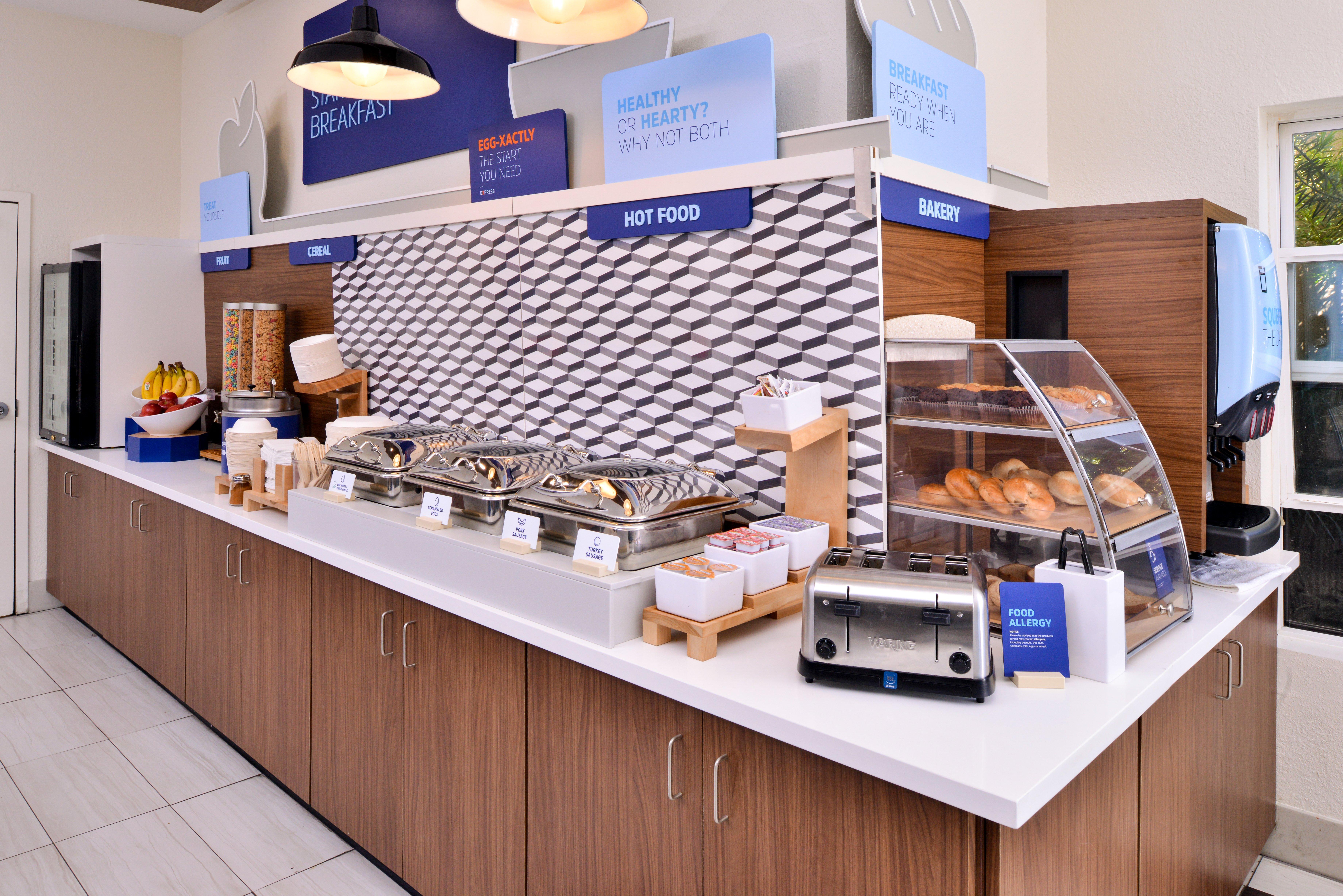 Holiday Inn Express Hotel & Suites Arcata/Eureka-Airport Area By Ihg McKinleyville Exteriör bild