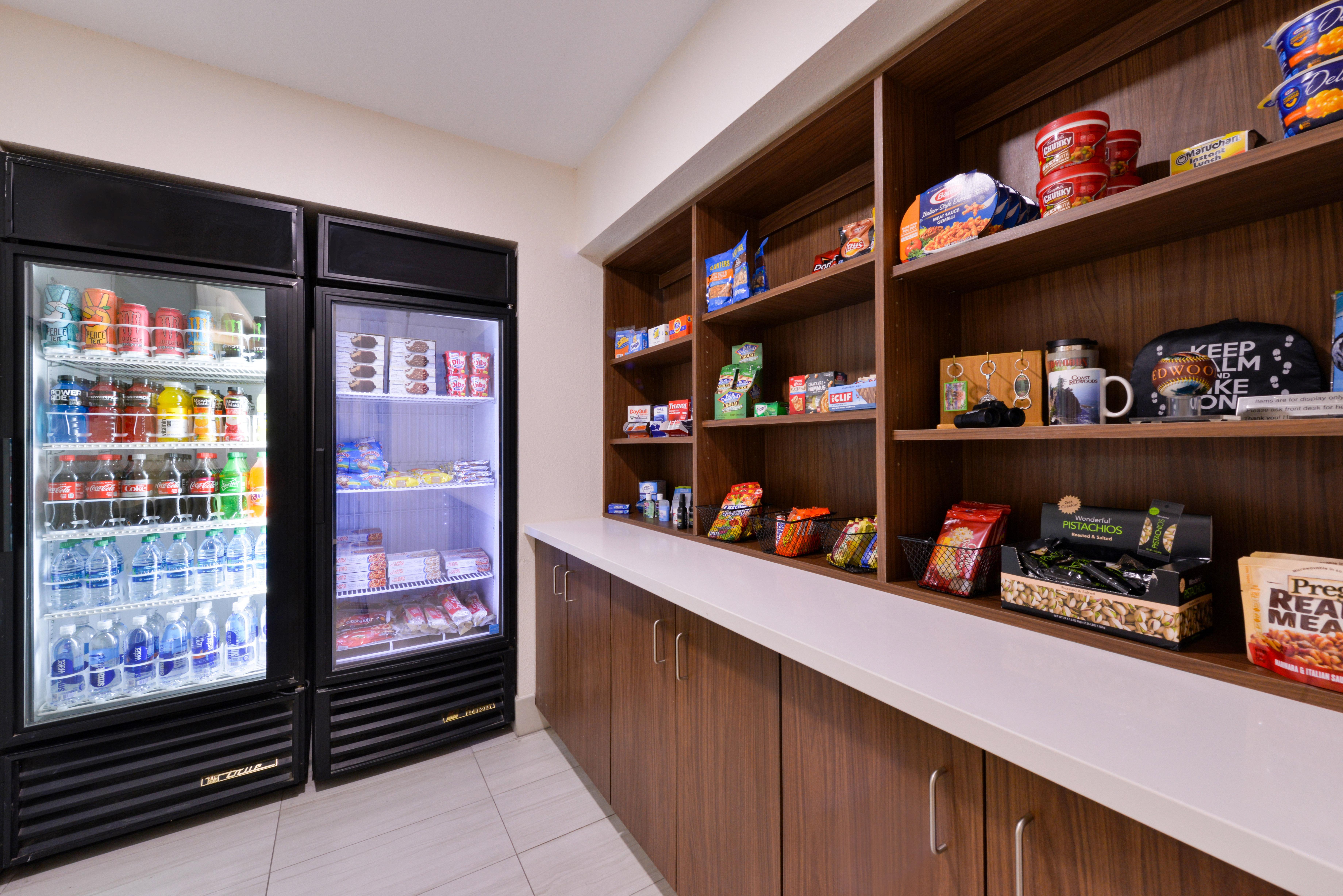 Holiday Inn Express Hotel & Suites Arcata/Eureka-Airport Area By Ihg McKinleyville Exteriör bild