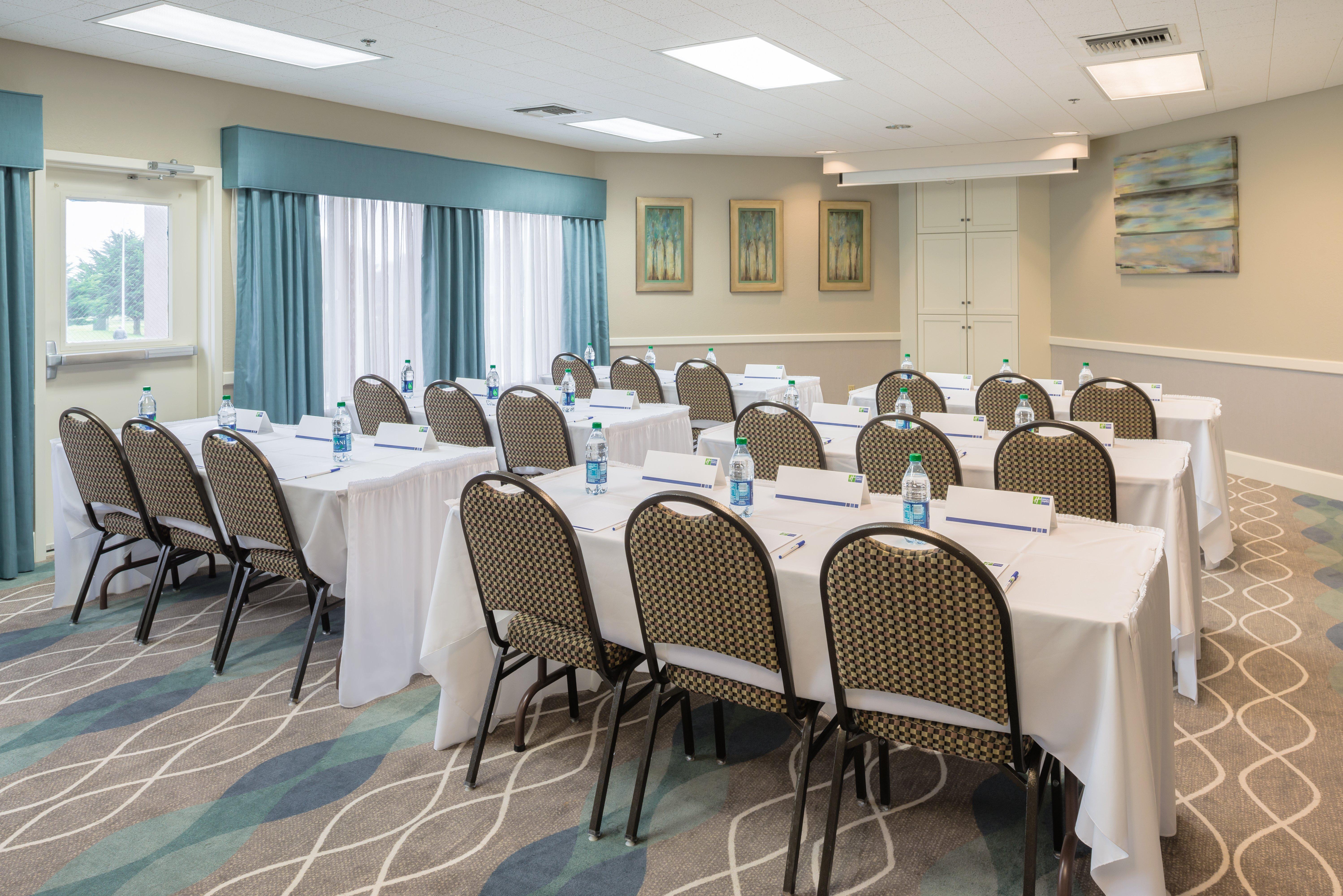 Holiday Inn Express Hotel & Suites Arcata/Eureka-Airport Area By Ihg McKinleyville Exteriör bild