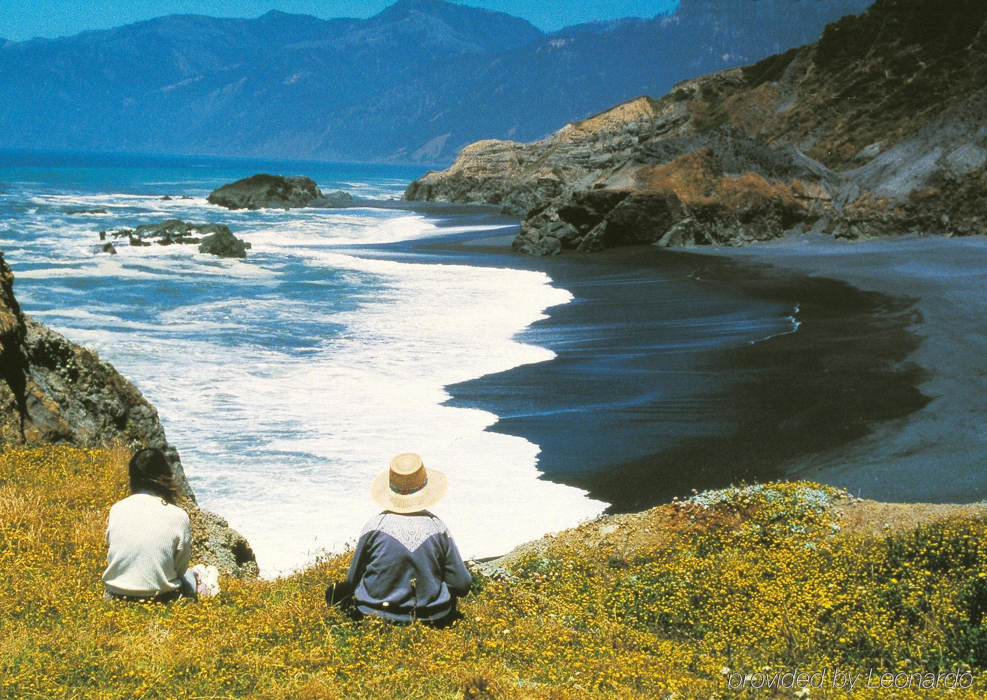 Holiday Inn Express Hotel & Suites Arcata/Eureka-Airport Area By Ihg McKinleyville Exteriör bild
