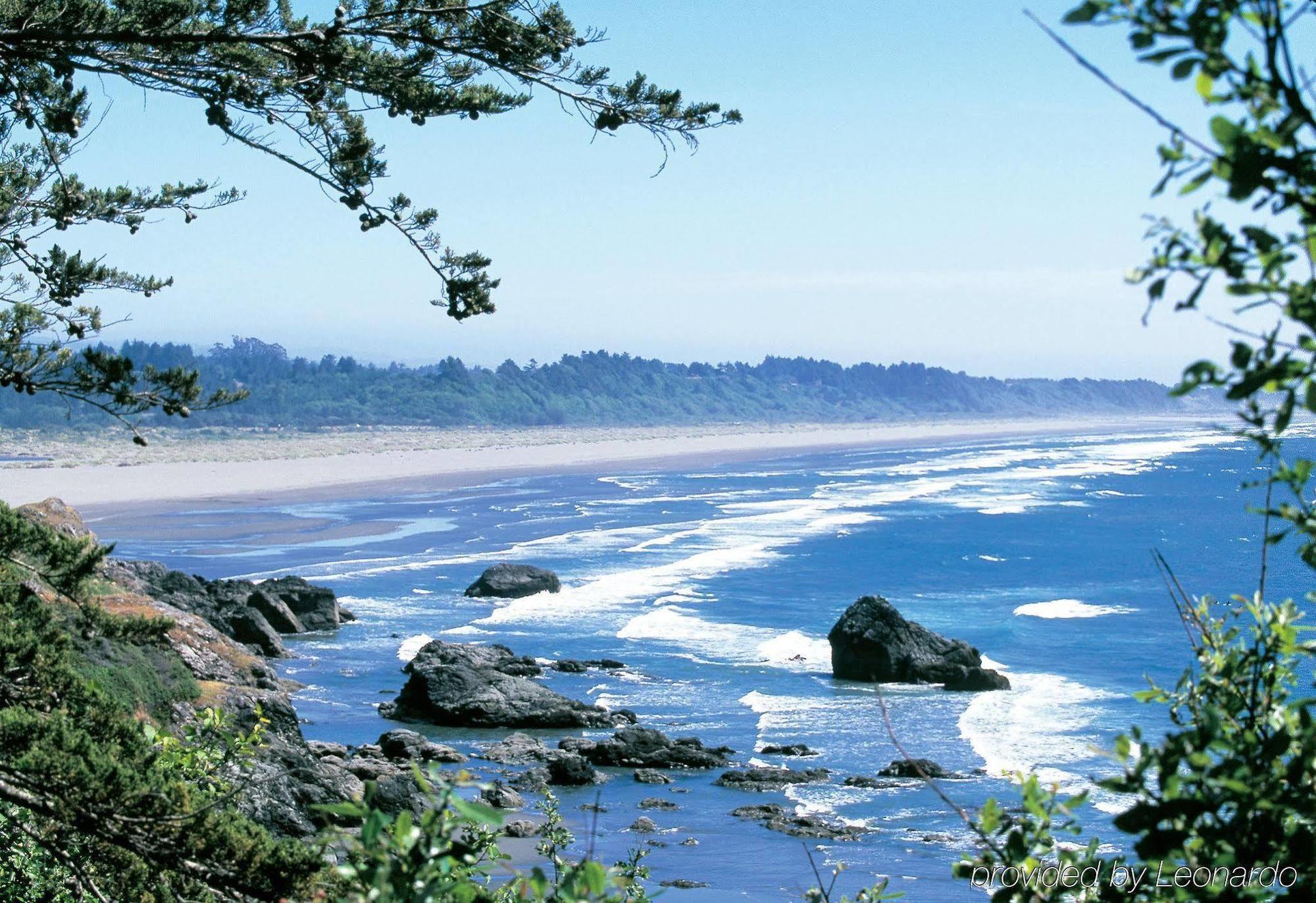 Holiday Inn Express Hotel & Suites Arcata/Eureka-Airport Area By Ihg McKinleyville Exteriör bild